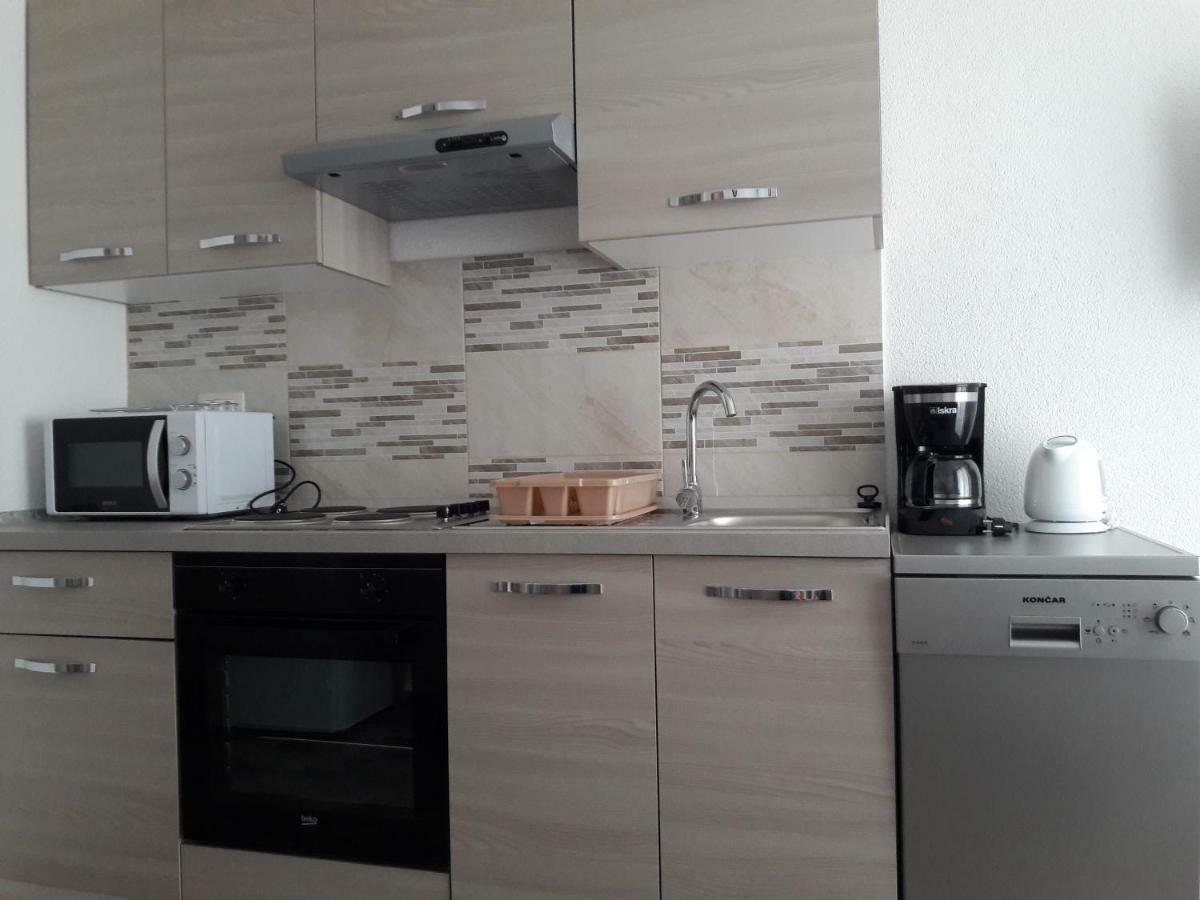 Apartman Miljenko - Matovica Kampor ภายนอก รูปภาพ