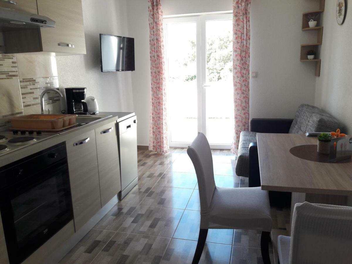 Apartman Miljenko - Matovica Kampor ภายนอก รูปภาพ